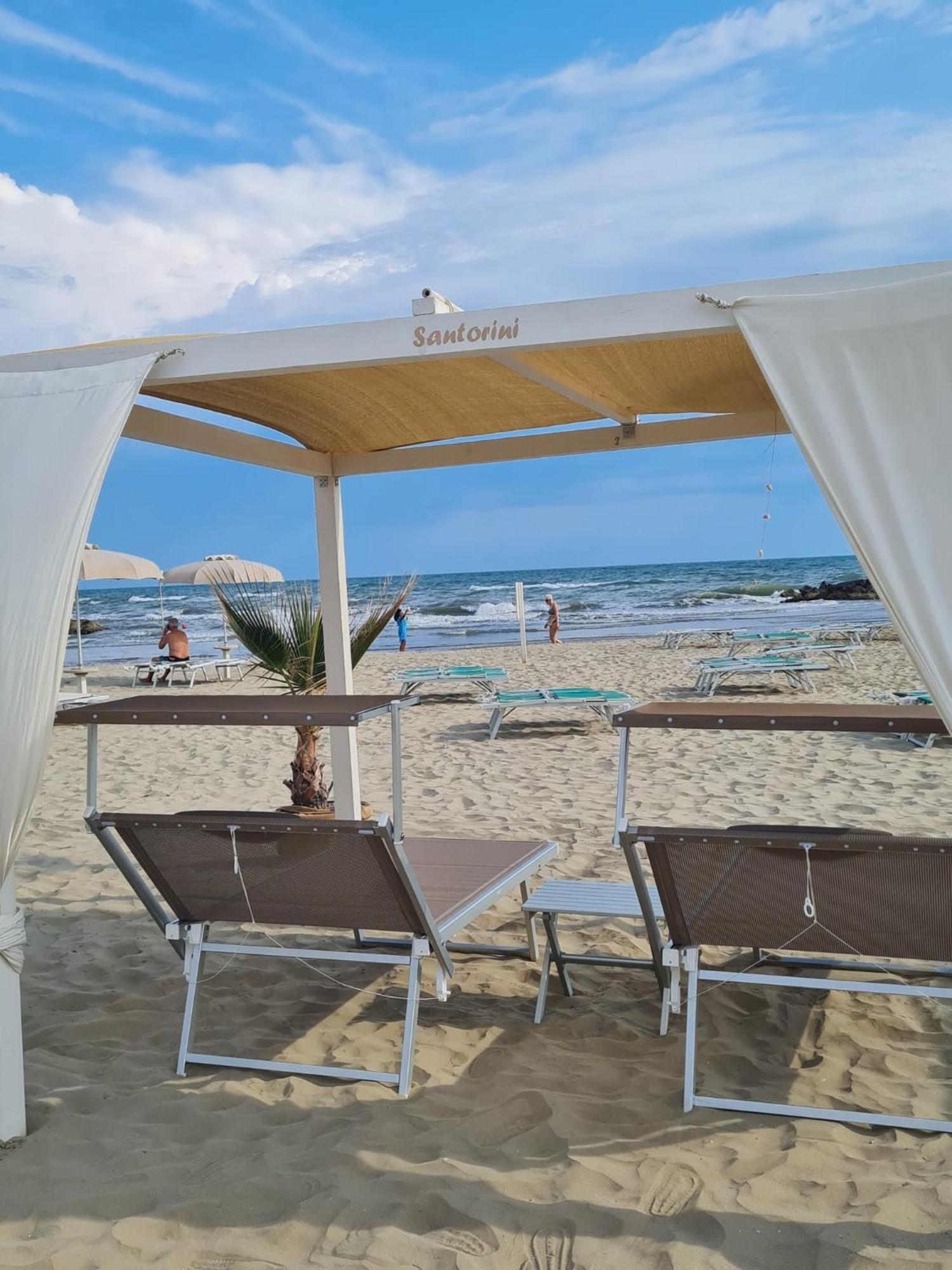Hotel Brezza Rimini Exterior foto